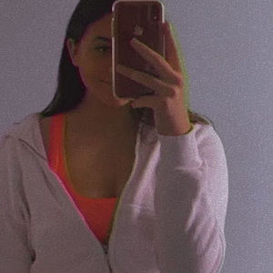 Meet your Posher, Alyssa